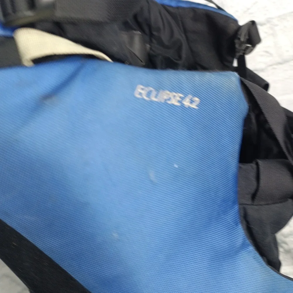 Osprey Eclipse 42 Technical Backpack Blue Black Hiking Climbing Bag Size Small